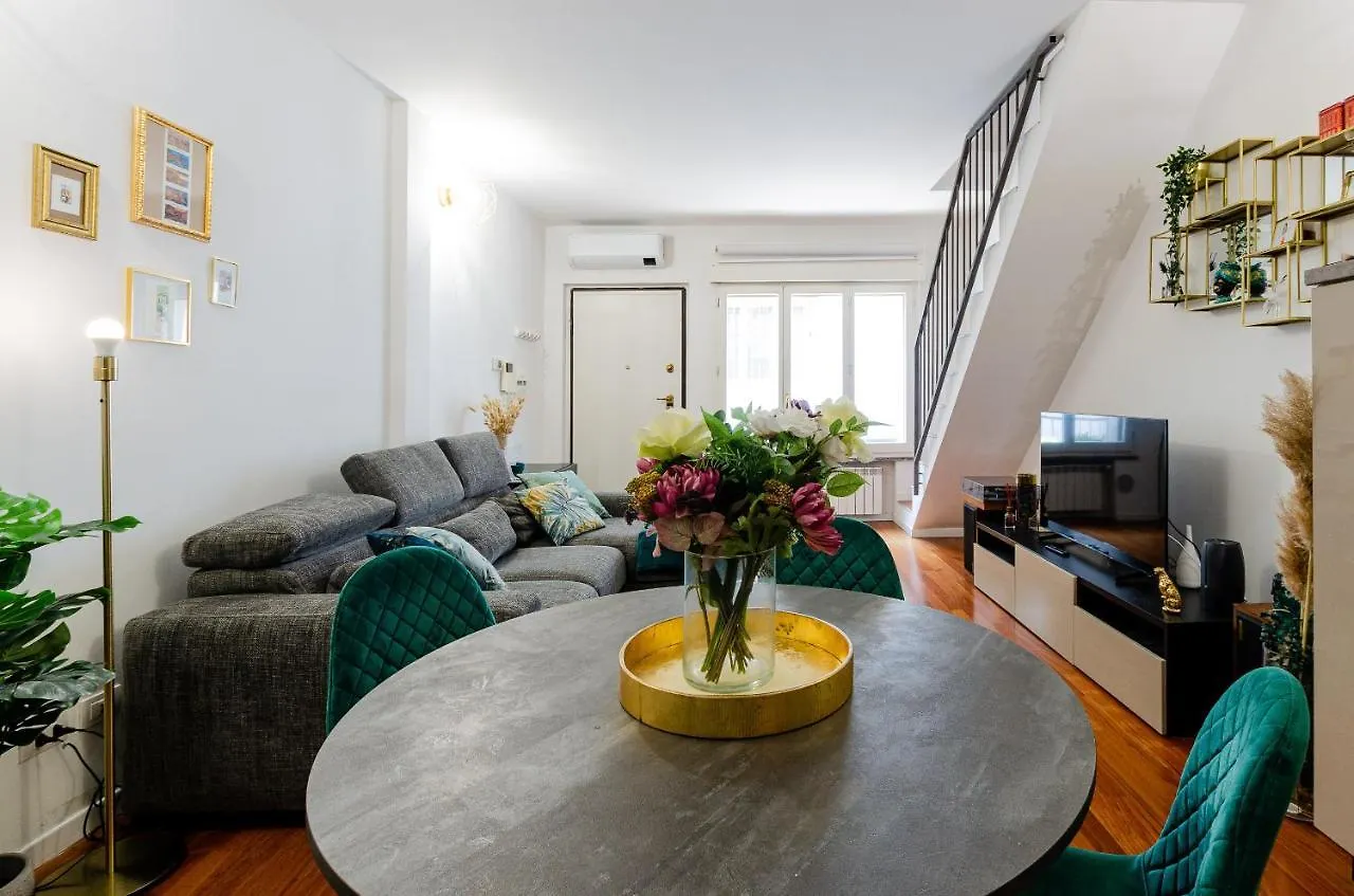 Easy Central Loft, Porta Romana - Fondazione Prada Mailand 0*,  Italien